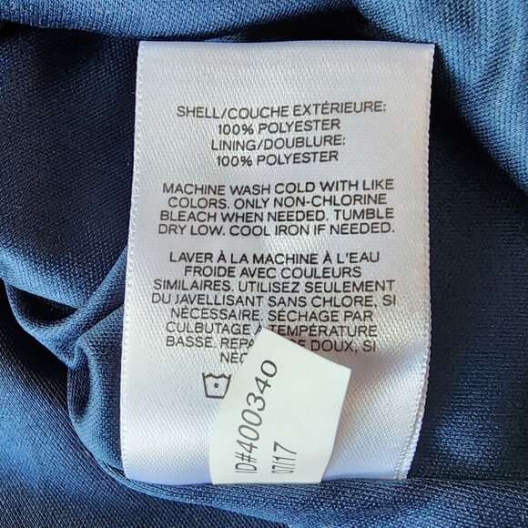 NWT Express Fitted Cut-Out Shoulder V-Neck Flutter Sleeve Cocktail Dress Small - Picture 9 of 11